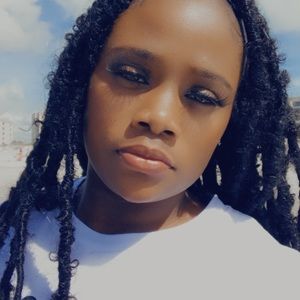 Meet your Posher, Dakeriyah